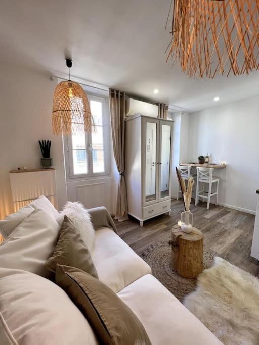Studio 2 Neuf A 100M Des Plages Et De La Gare Saint-Raphaël エクステリア 写真